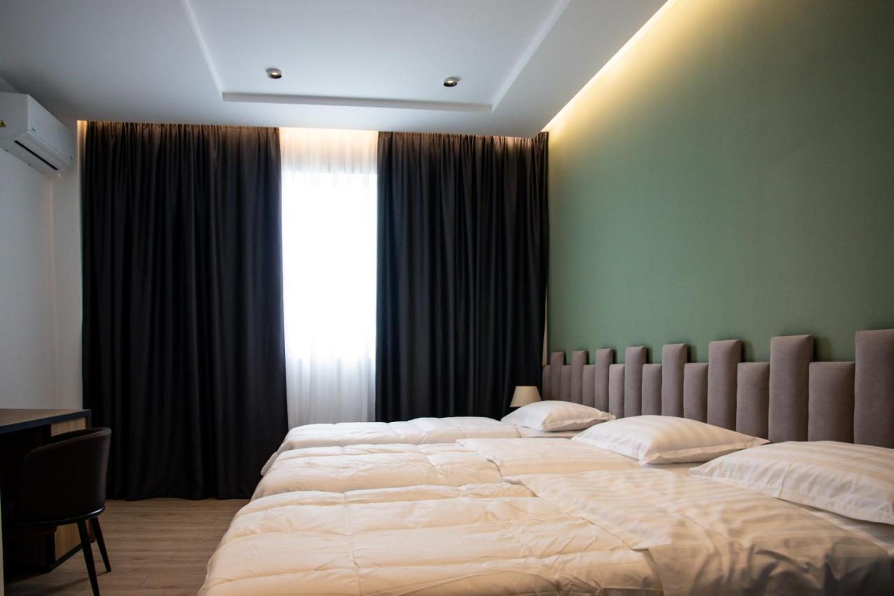 Hotel Blini Shkodër Екстериор снимка