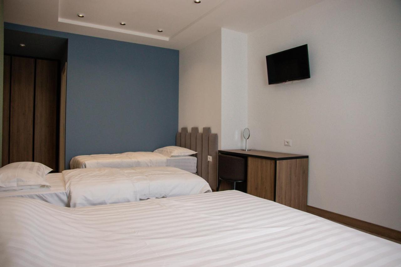 Hotel Blini Shkodër Екстериор снимка