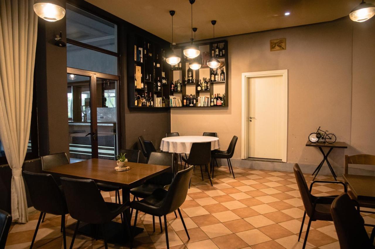 Hotel Blini Shkodër Екстериор снимка