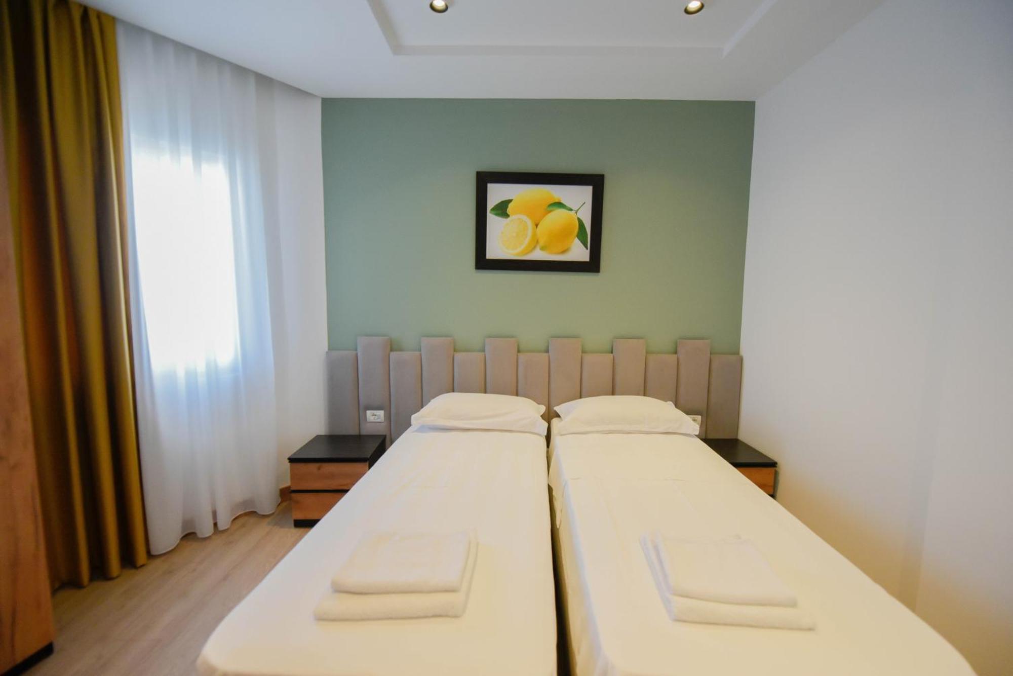Hotel Blini Shkodër Екстериор снимка