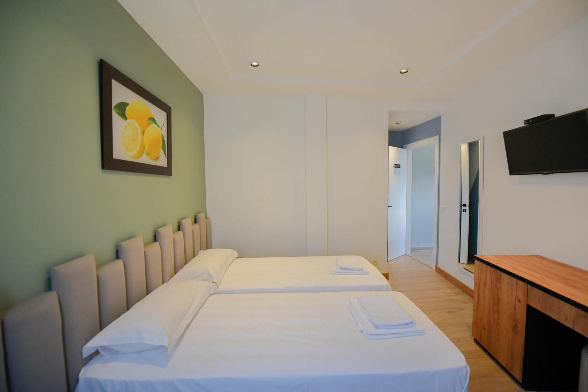 Hotel Blini Shkodër Екстериор снимка
