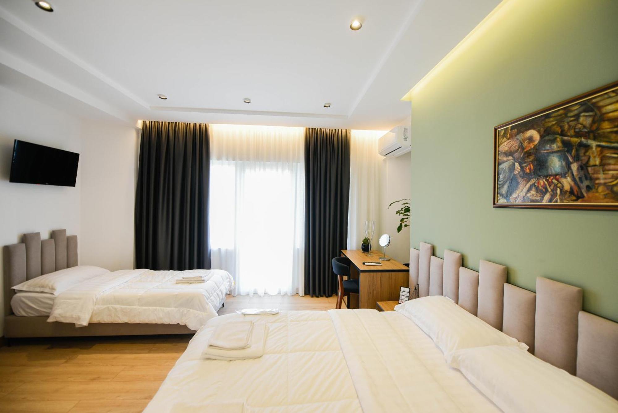 Hotel Blini Shkodër Екстериор снимка