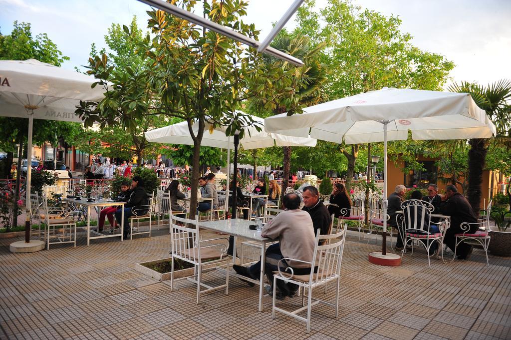 Hotel Blini Shkodër Екстериор снимка